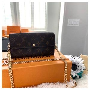 ❤️Auth LV Sarah Crossbody Purse❤️